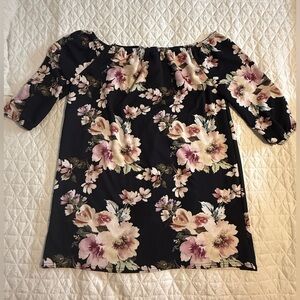 Boohoo Black and Cream Floral Blouse